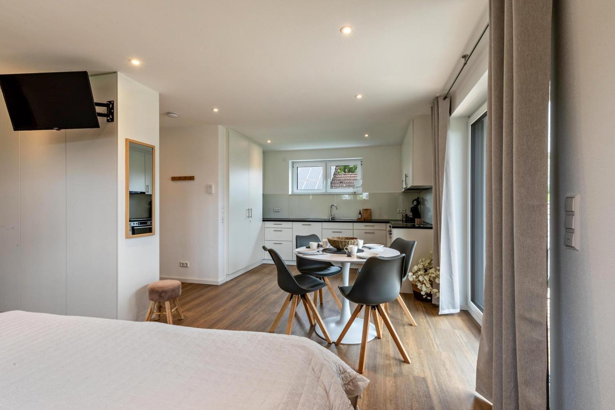 Studio 4 Parkside Apartments Günzburg Buitenkant foto